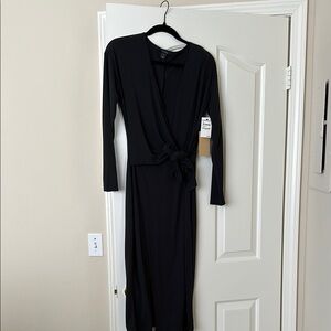 Halogen Black Long Sleeve Plunge Neck Sheath Dress